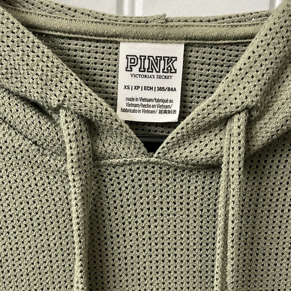 Green cropped PINK hoodie - Picture 2 of 3